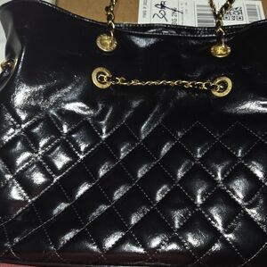 Classic Quilted Black Shoulder Bag with Gold Chain